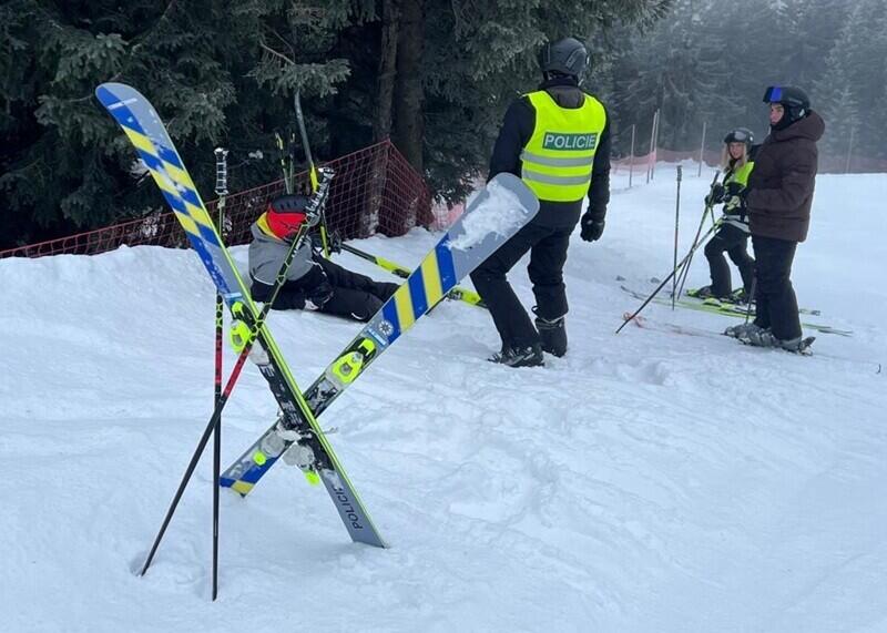 Už po lyžích poznáte je. Foto: PČR